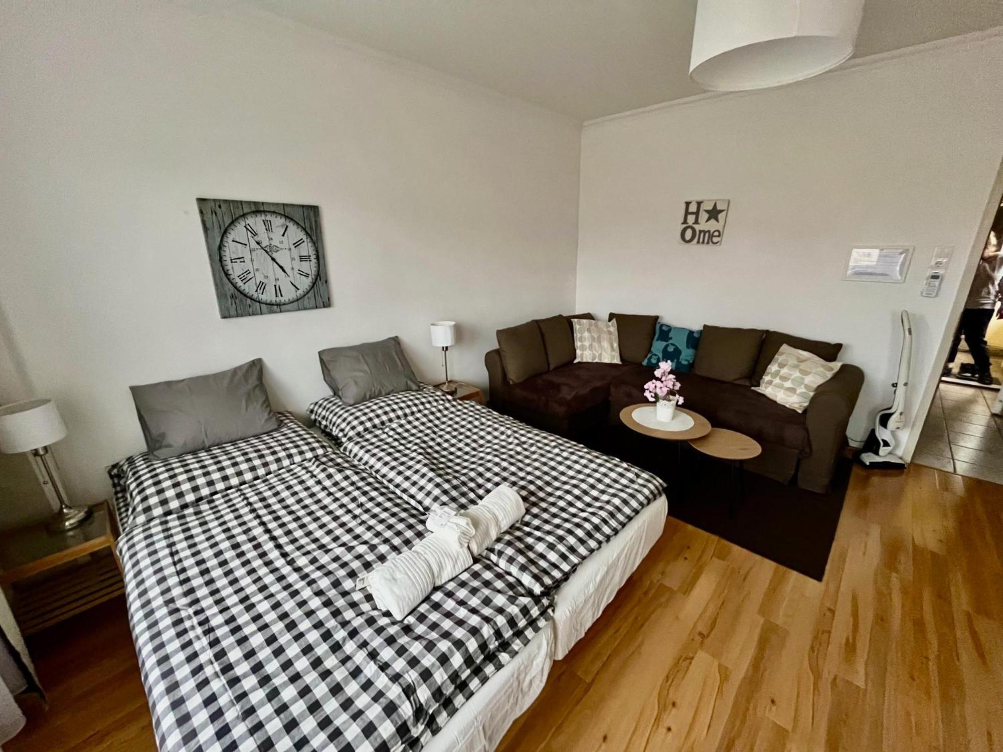 Buda Downtown Apartment Budapest Luaran gambar